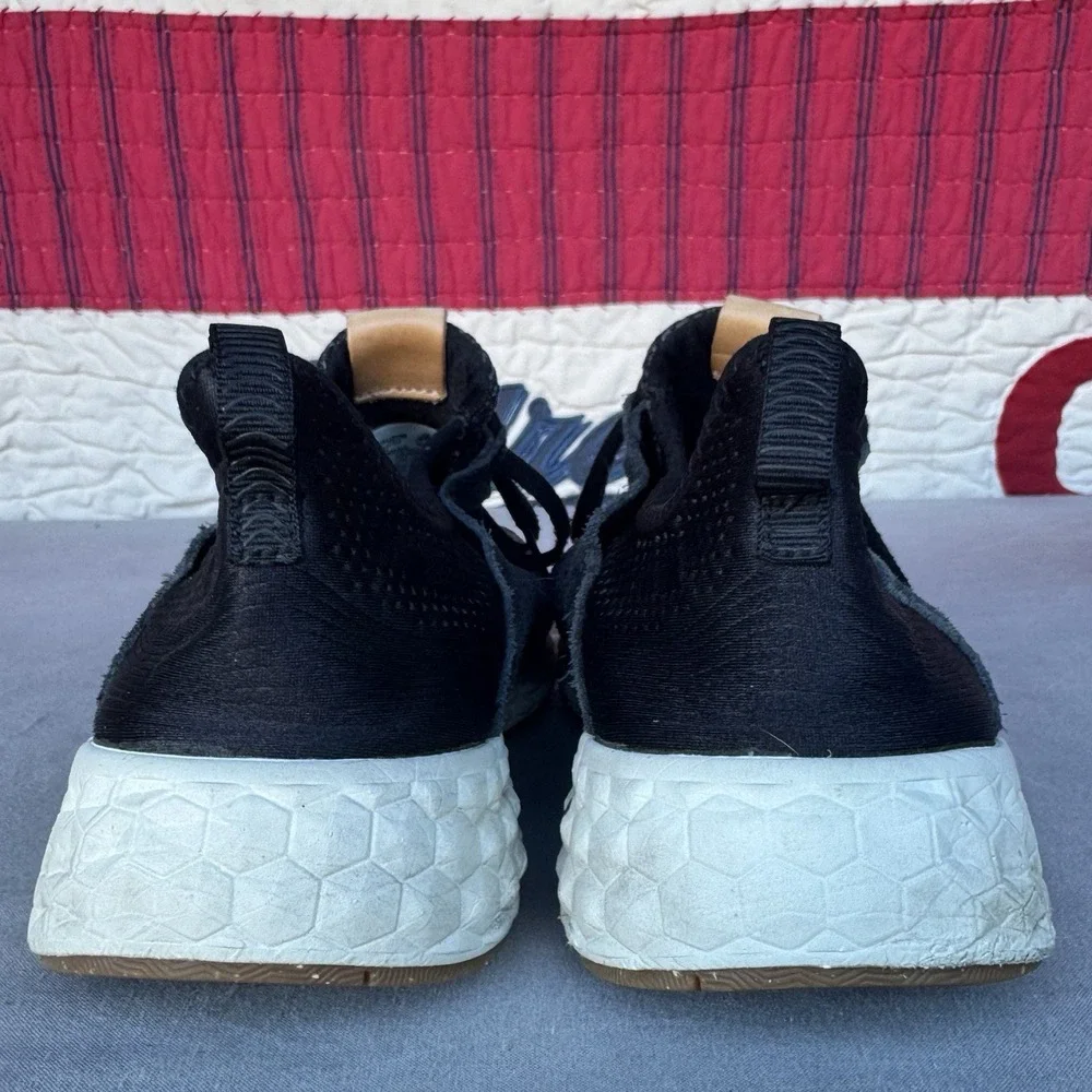 New Balance product pair